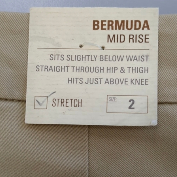 SONOMA Women's Mid-Rise Bermuda Stretch Shorts Size 2 Misses Bottoms Straight - Picture 4 of 5